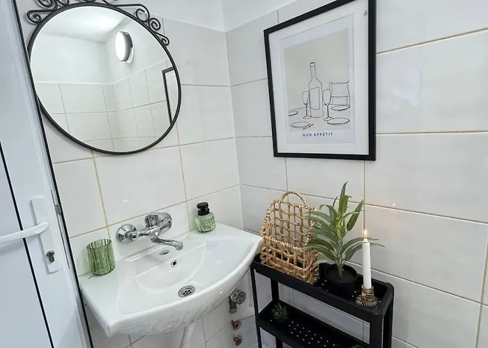 Next To The Sea, Center *